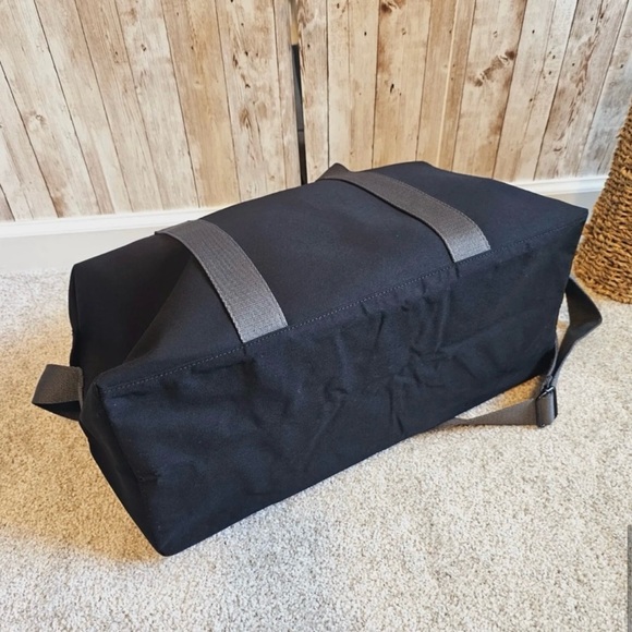 Coach Black Duffel Bag Sleek Design - Picture 8 of 9